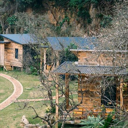 House By Lake Hotel Moc Chau Exterior foto