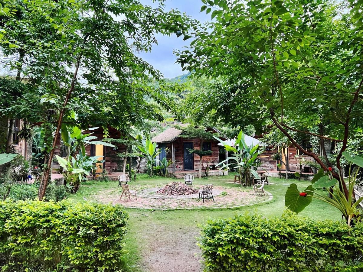 House By Lake Hotel Moc Chau Exterior foto