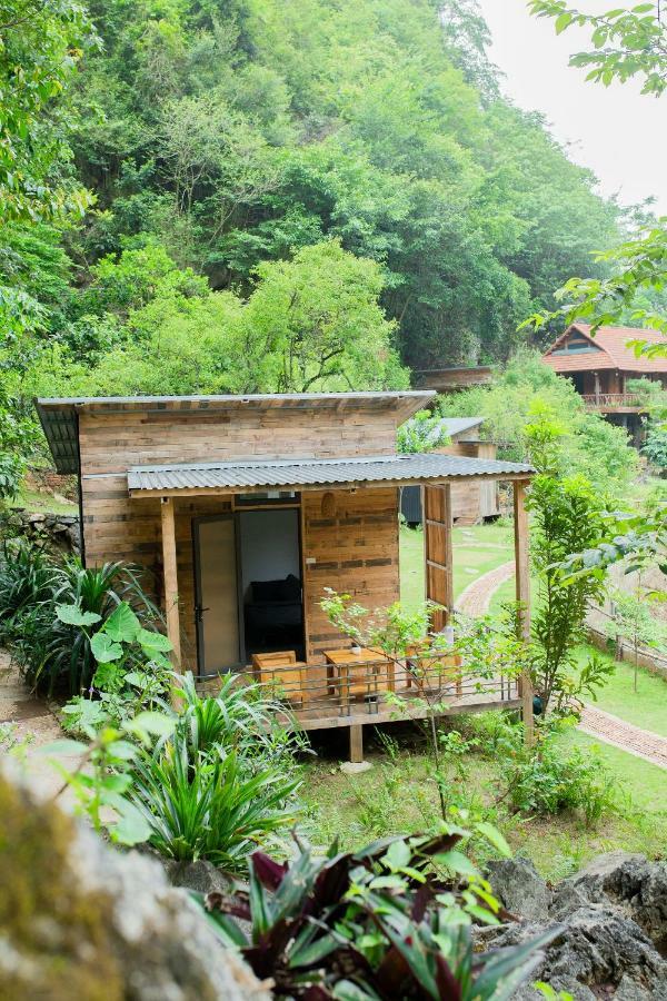 House By Lake Hotel Moc Chau Exterior foto