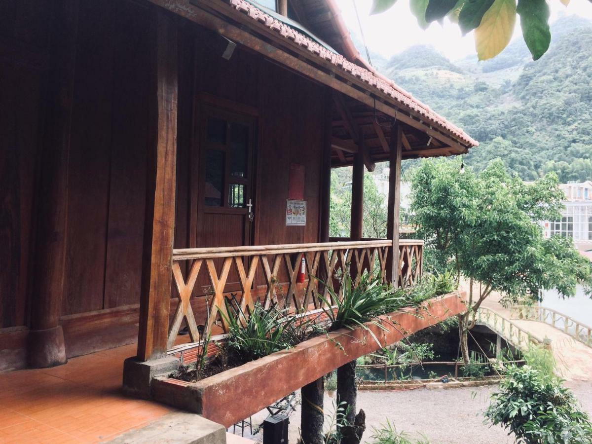 House By Lake Hotel Moc Chau Exterior foto